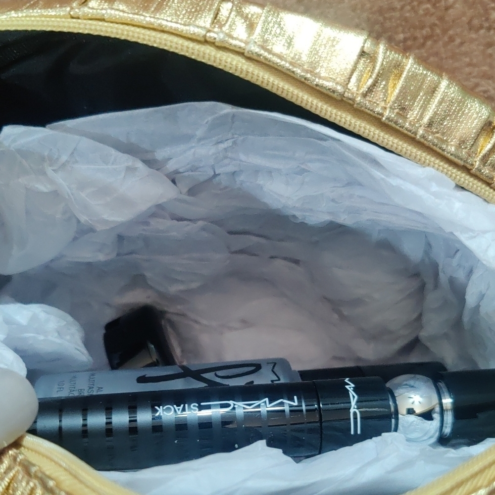 MAC Cosmetics Metallic Gold Cosmetic Bag - Picture 7 of 9